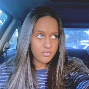 Meet your Posher, Sharon